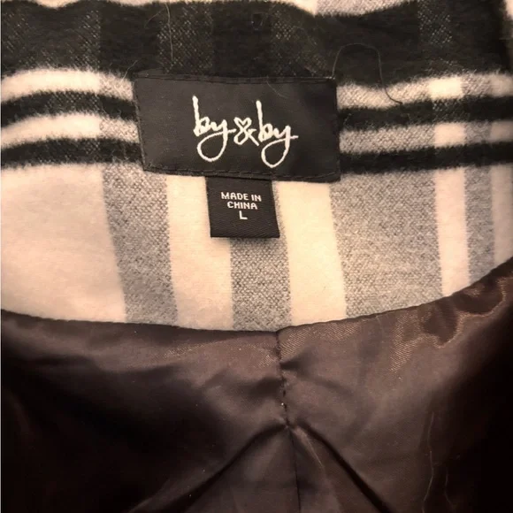 By & By Women's Juniors Monochrome Plaid Trench Coat - Picture 2 of 6